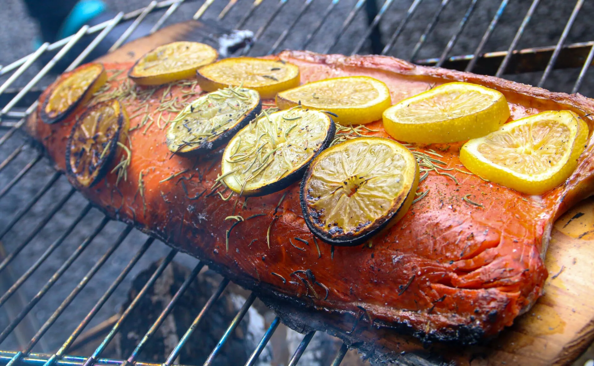 海鮮バーベキューで絶対食べたい魚介料理７選！！ - 大阪で手ぶら